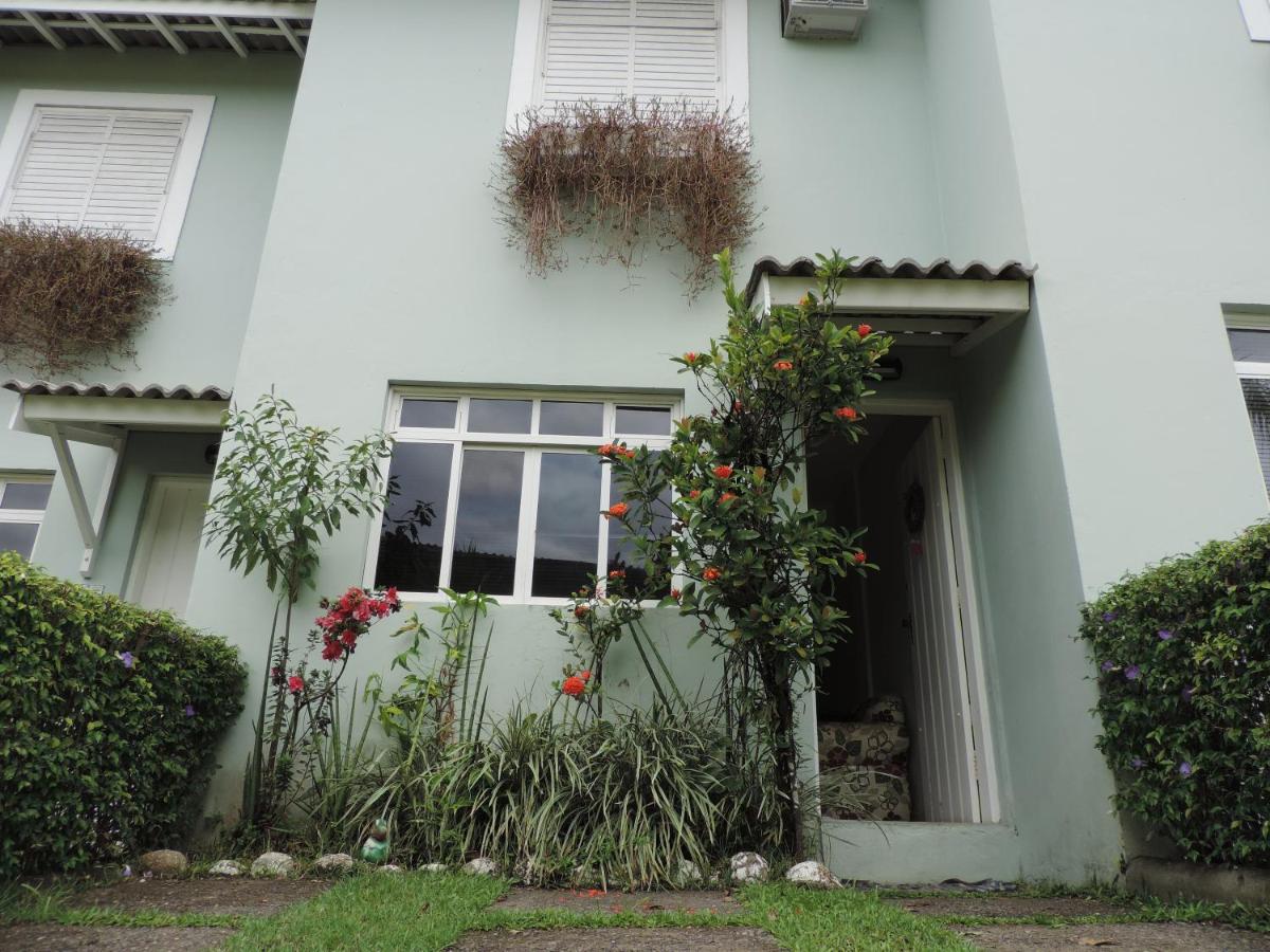 Casinha de Boneca em Juquey - B&B