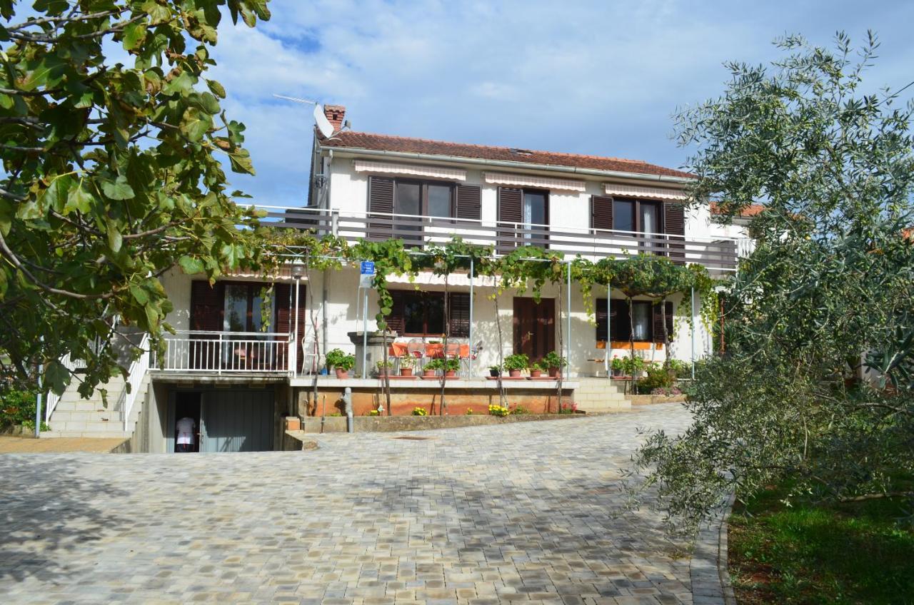 B&B Malinska - Apartments Mare - Bed and Breakfast Malinska