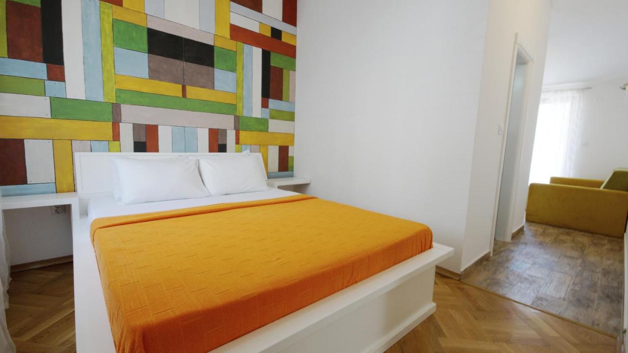 Luxury One-Bedroom Apartment