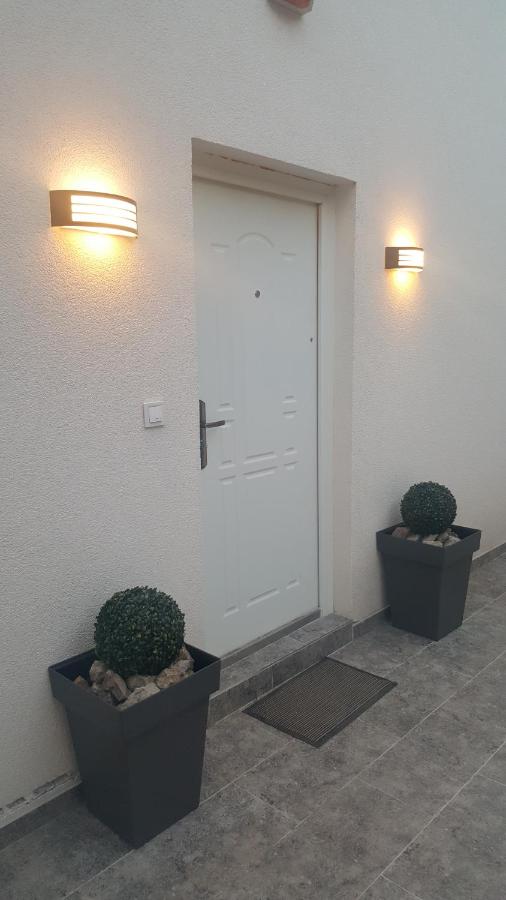 Yokana Villa & Pool - Chambres d’hôtes Virpazar