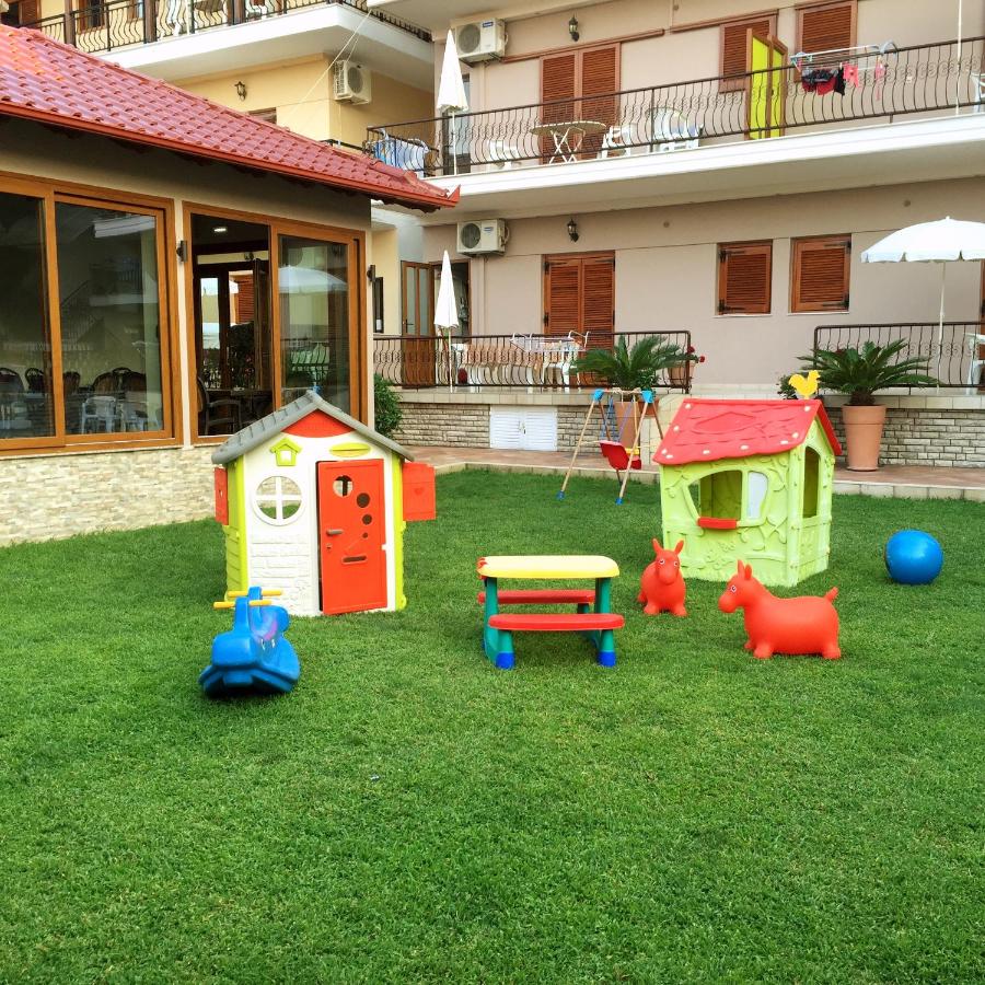 Family Studio