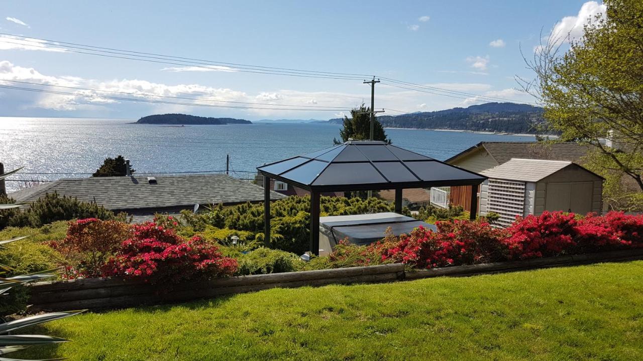 B&B Sechelt - Blue Waters Cottage - Bed and Breakfast Sechelt