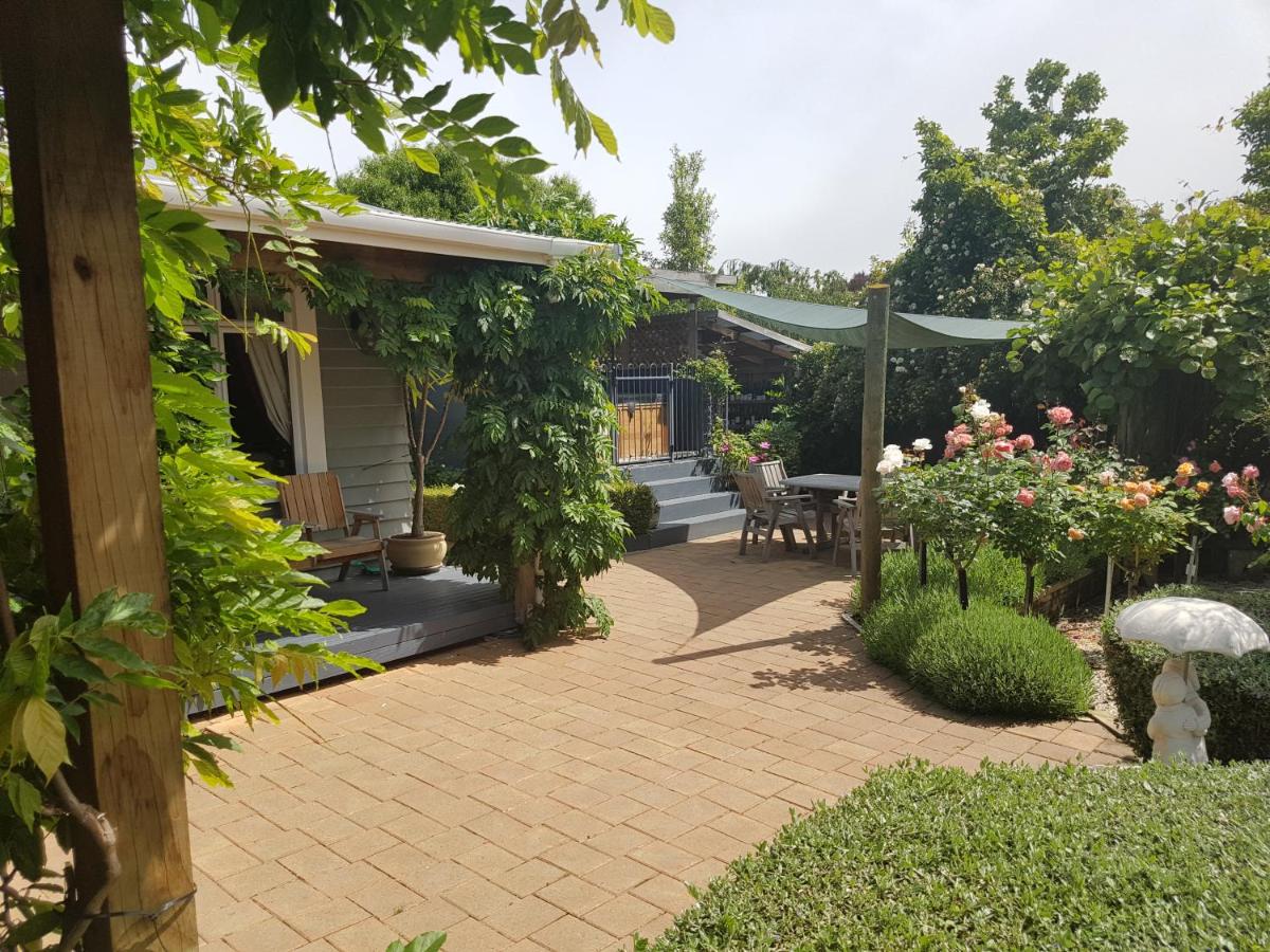 Queen Room with Garden View