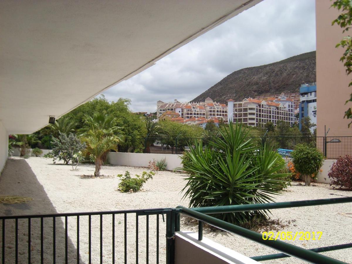 Summerland LC Holiday Home - B&B