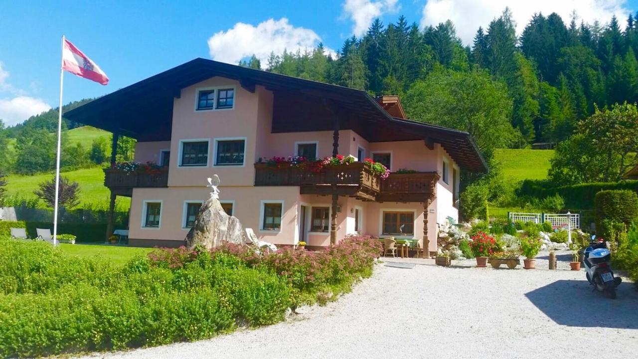 B&B Forstau - Appartement Gnaiger - Bed and Breakfast Forstau