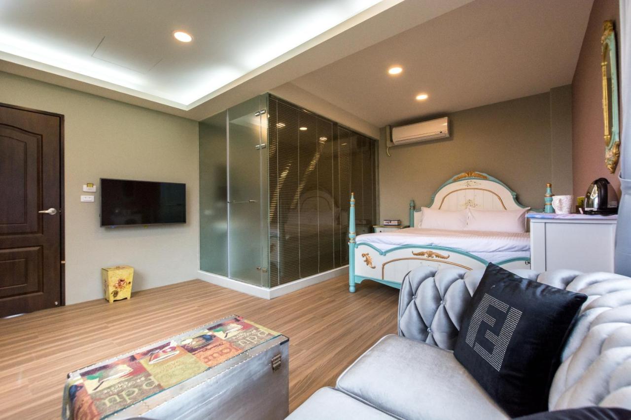 King Room with Mountain View
