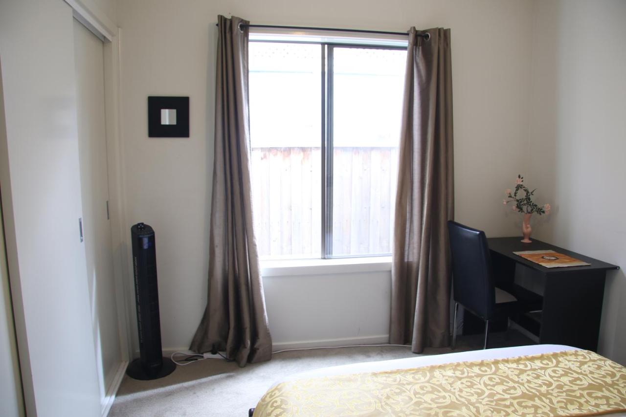 Standard Zimmer mit 1 Queensize-Bett mit Gemeinschaftsbad