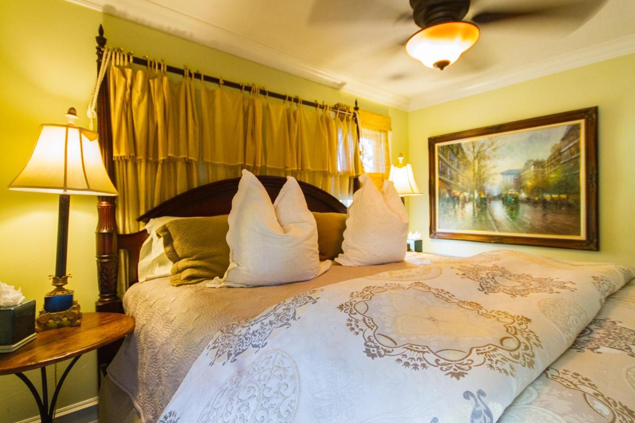 The Jacaranda Cottage