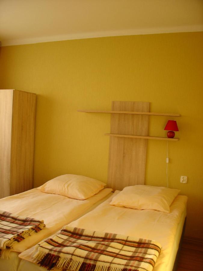 Dreibettzimmer mit Terrasse