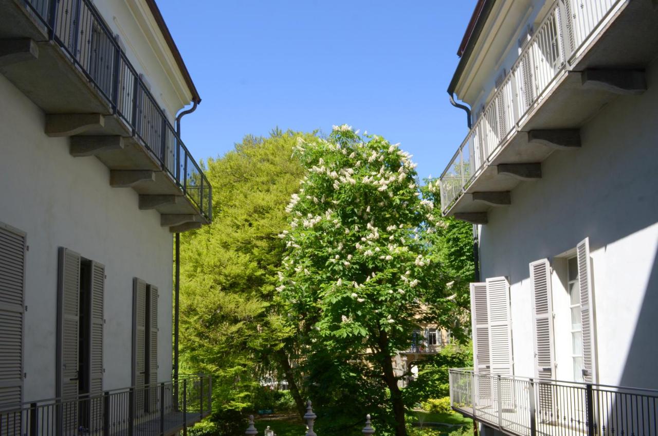 Palazzo Del Carretto-Art Apartments and Guesthouse - B&B