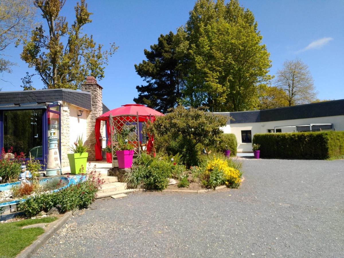 Gîte Le Clos des Pins - Bed and Breakfast