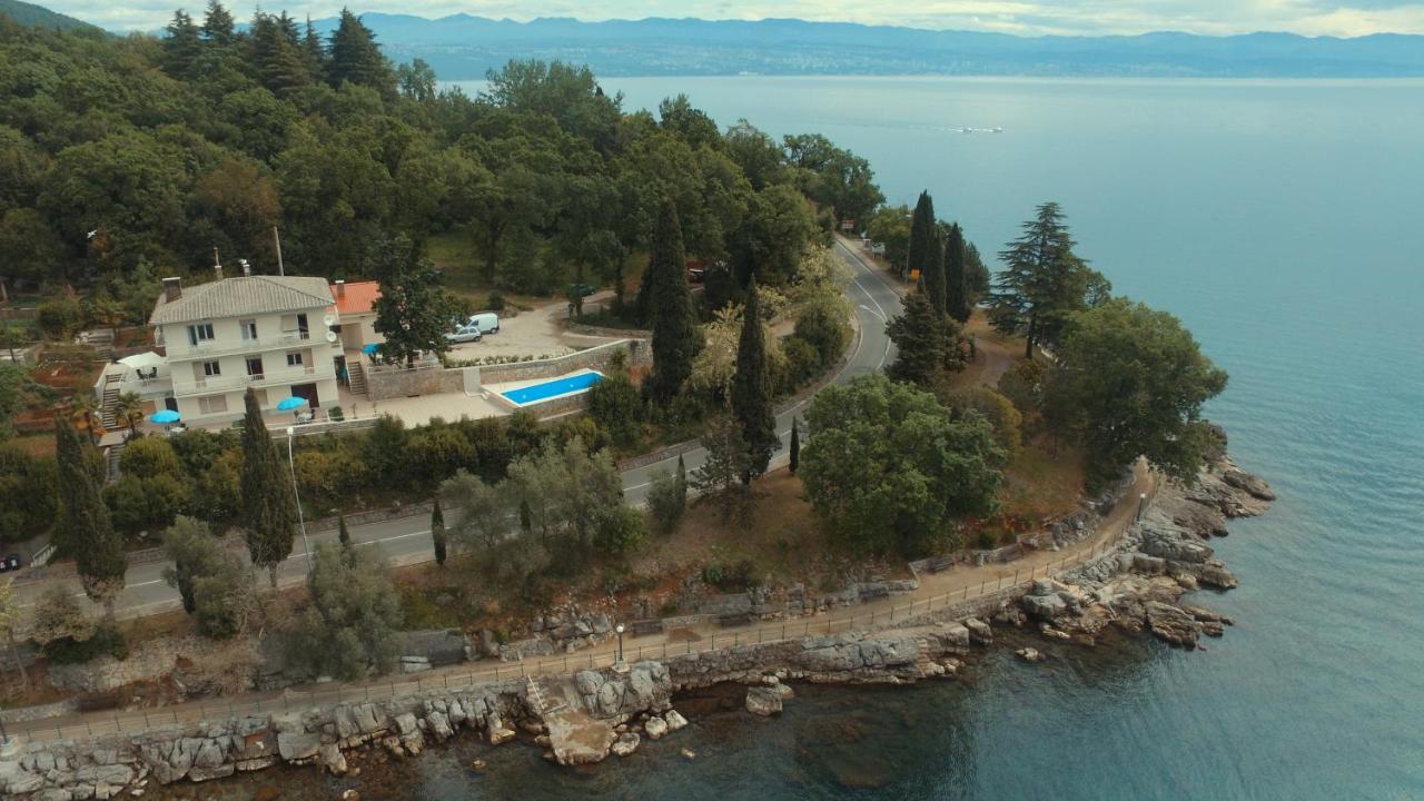 Apartmani Kadmen - B&B
