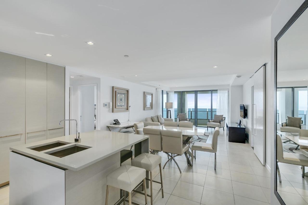 Two-Bedroom Apartment - Apartment 3004