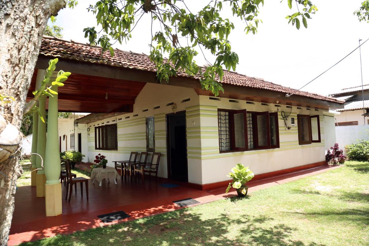 Surf reef guest house - Ferienwohnung Mirissa city