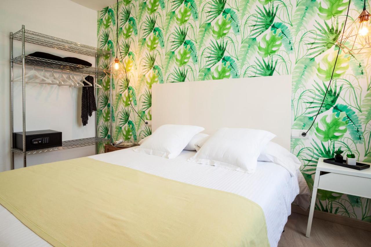 Two-Bedroom Apartment - Pelayo Street (4 Adults)