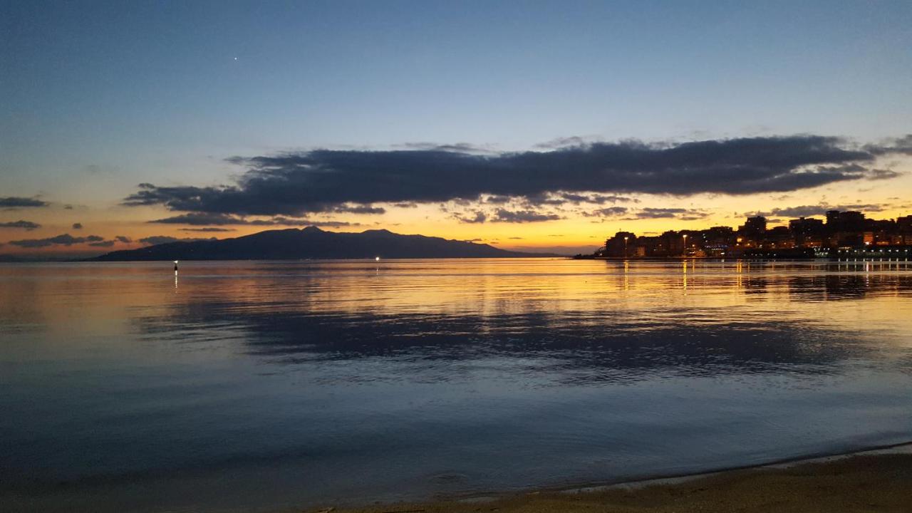 Ionian Sea View Apartment - Bed and Breakfast Sarandë