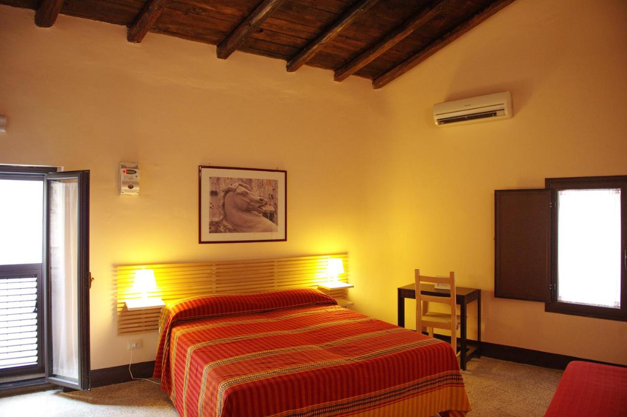Triple Room with Bathroom