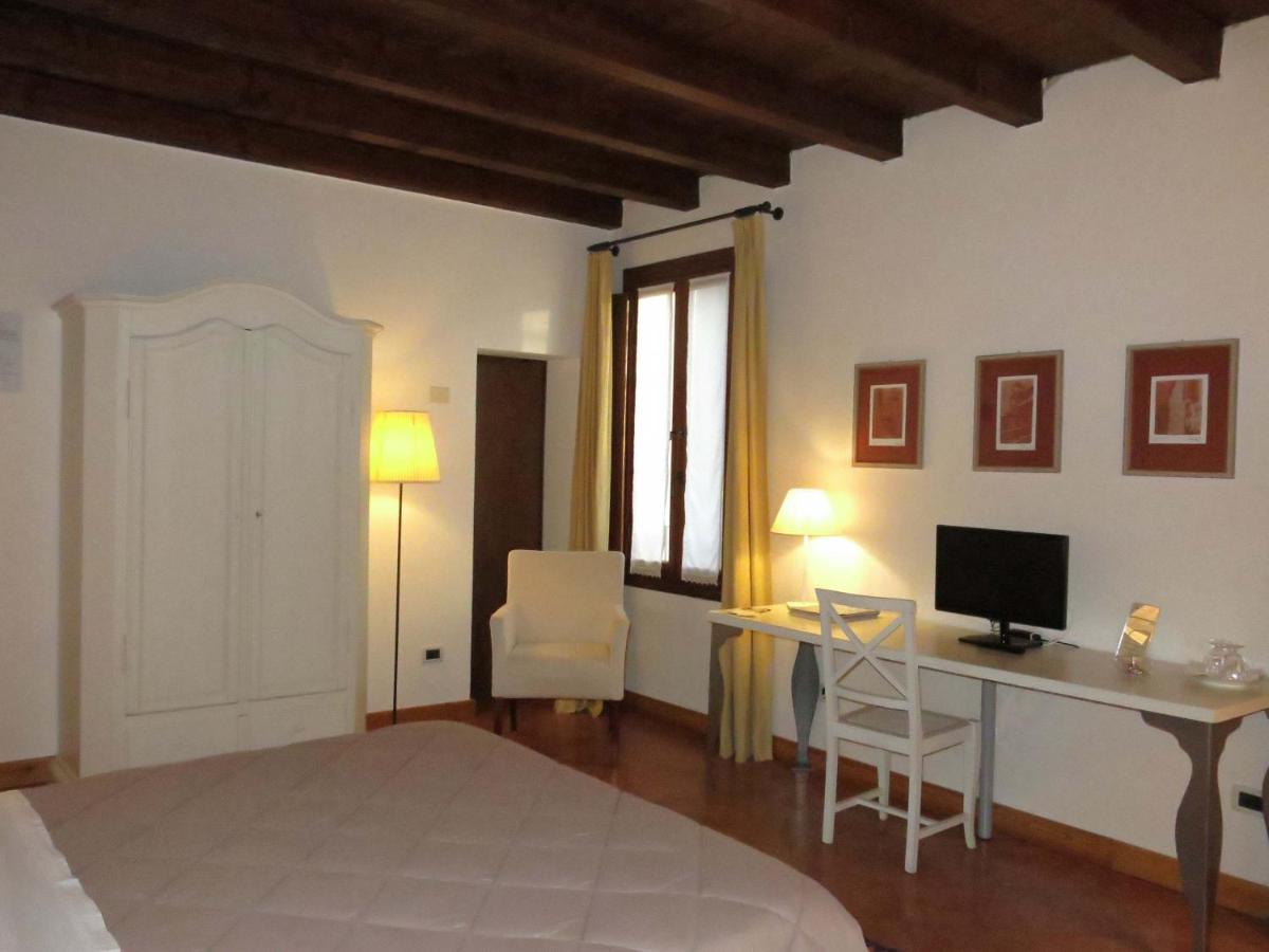 Double or Twin Room with Private Bathroom