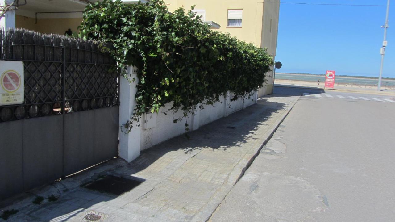 Chalet Junto Playa Y Centro - B&B