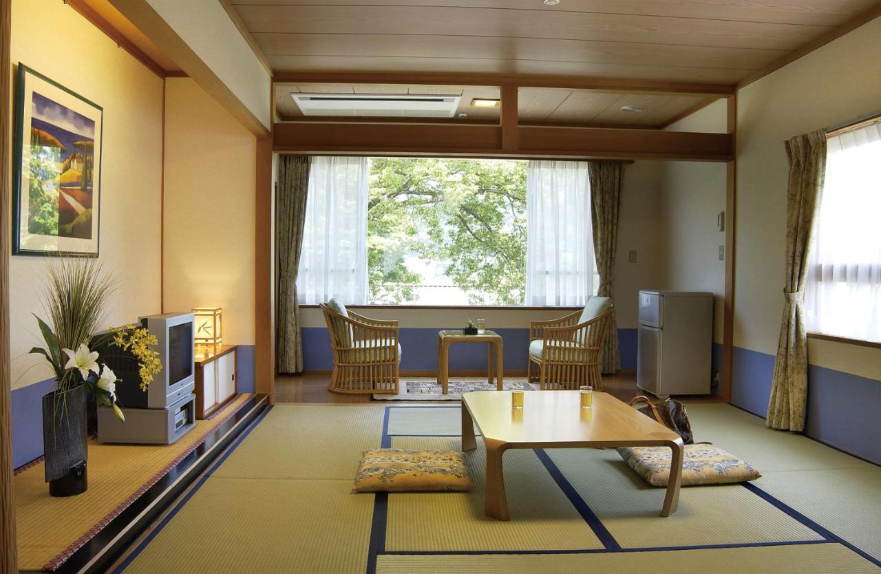 Habitación Cuádruple de estilo japonés con baño compartido