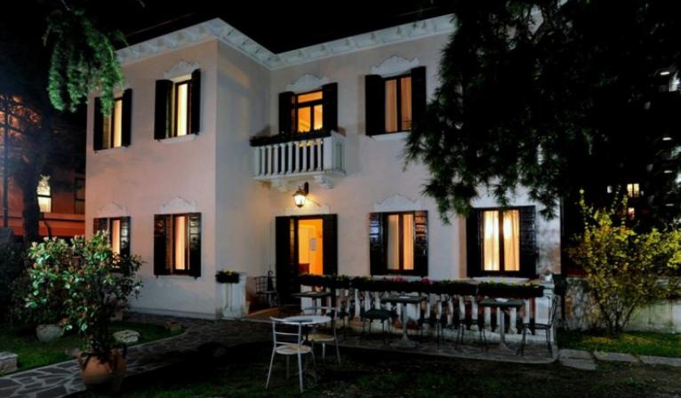 B&B Mestre bei Venedig - Villa Crispi - Bed and Breakfast Mestre bei Venedig