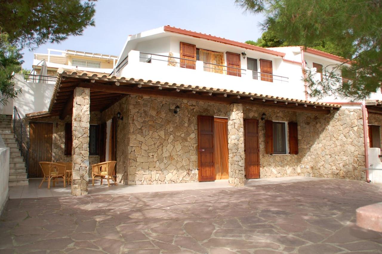 Stefania Apartments - Ferienwohnung Porto Pino