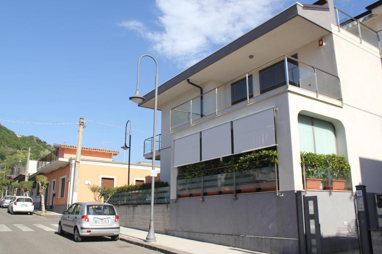 Pretty Home - Ferienwohnung Acireale