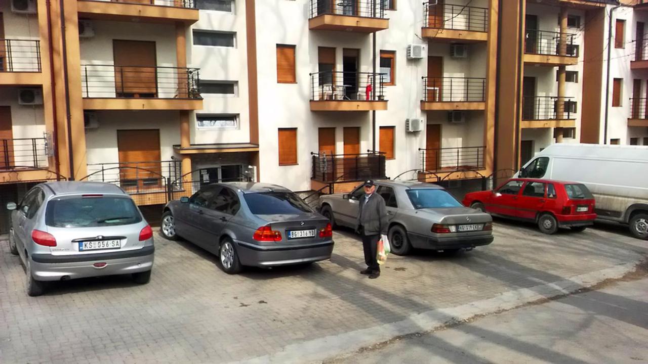 Smiley Apartman - Bed and Breakfast Vrnjačka Banja