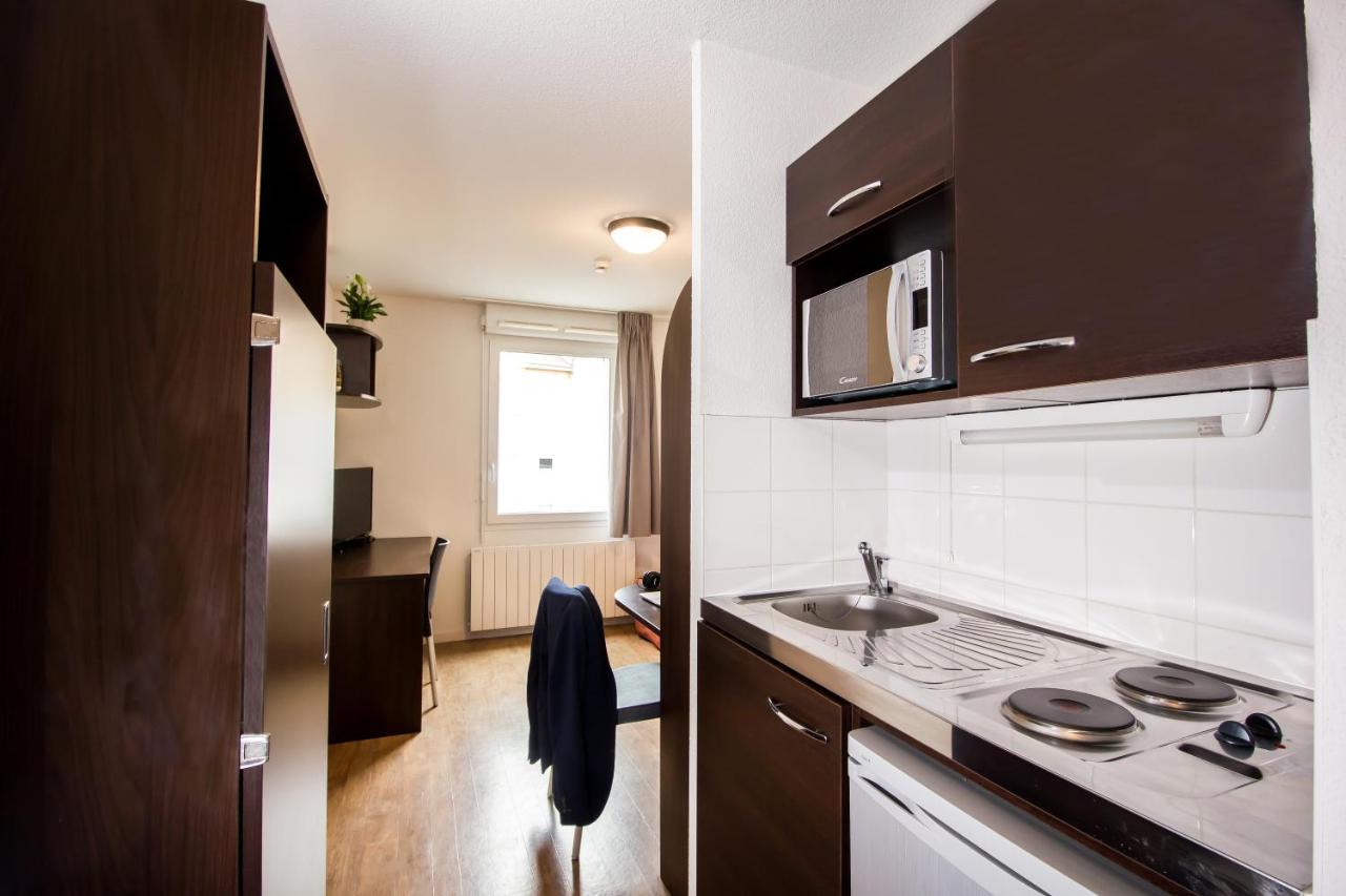 Studio (2 Adults)