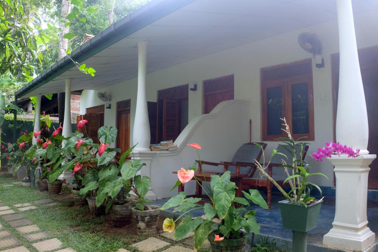 B&B Tangalle - Sansala Guesthouse & Restaurant - Bed and Breakfast Tangalle