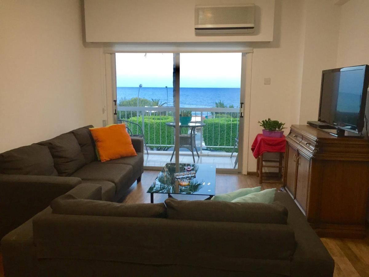 Sea View Apartment - Ferienwohnung Limassol