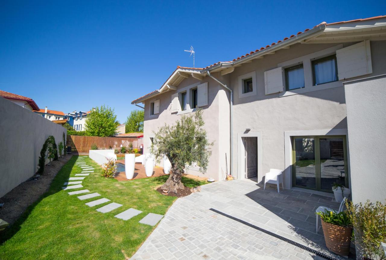 Chambre d'Hôtes Arima - Bed and Breakfast