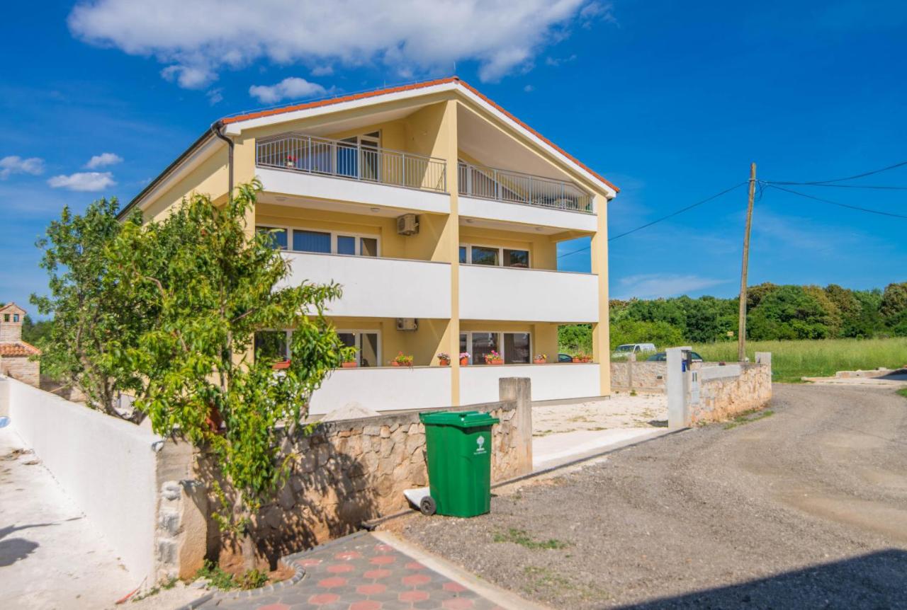 Apartment UNA 2 - Bed and Breakfast Pula