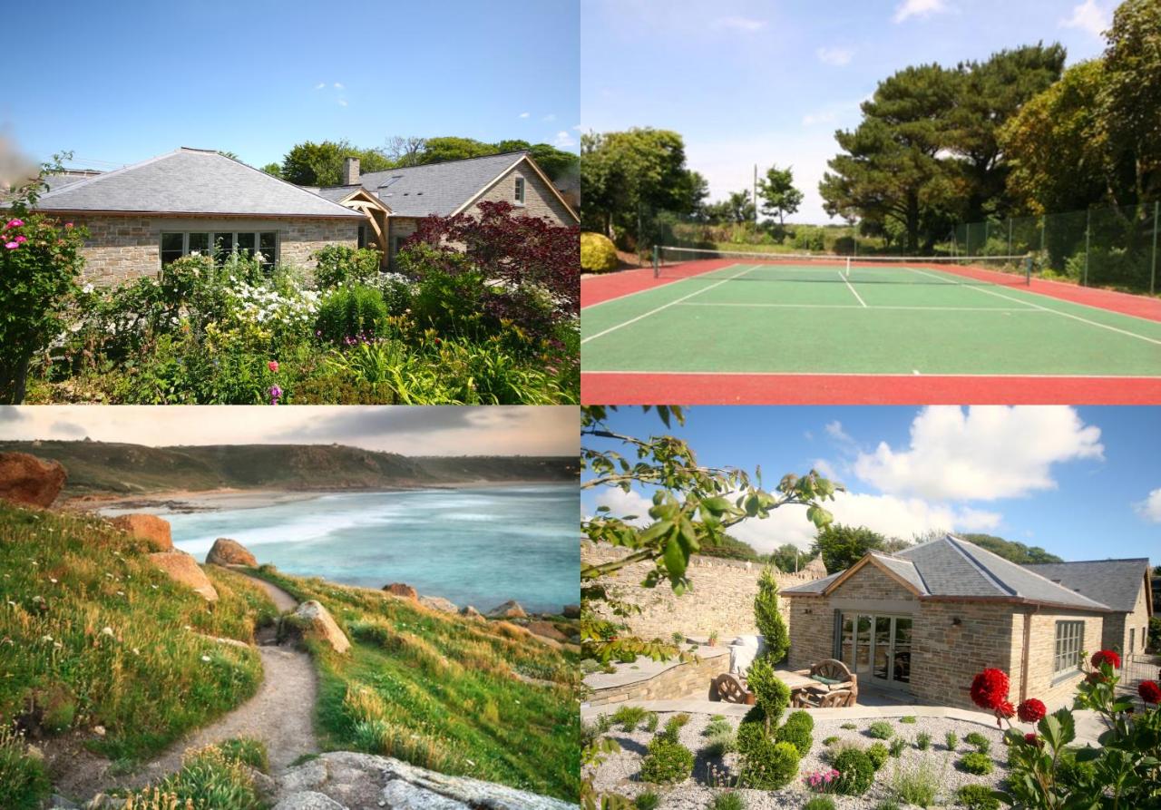 B&B Croyde - Putsborough Manor 3 Self Catering Cottages with Beach a short walk dog friendly all year, On site Tennis, Play Area, Paddock, Spa baths, BBQ, Private Gardens, Superfast WIFI - Bed and Breakfast Croyde