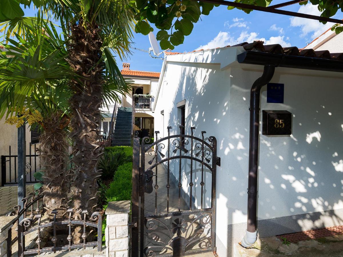Cosy studio apartment Poreč - Bed and Breakfast