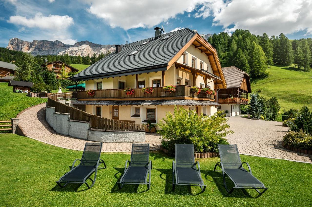 B&B San Cassiano - Taela Apartments - Bed and Breakfast San Cassiano