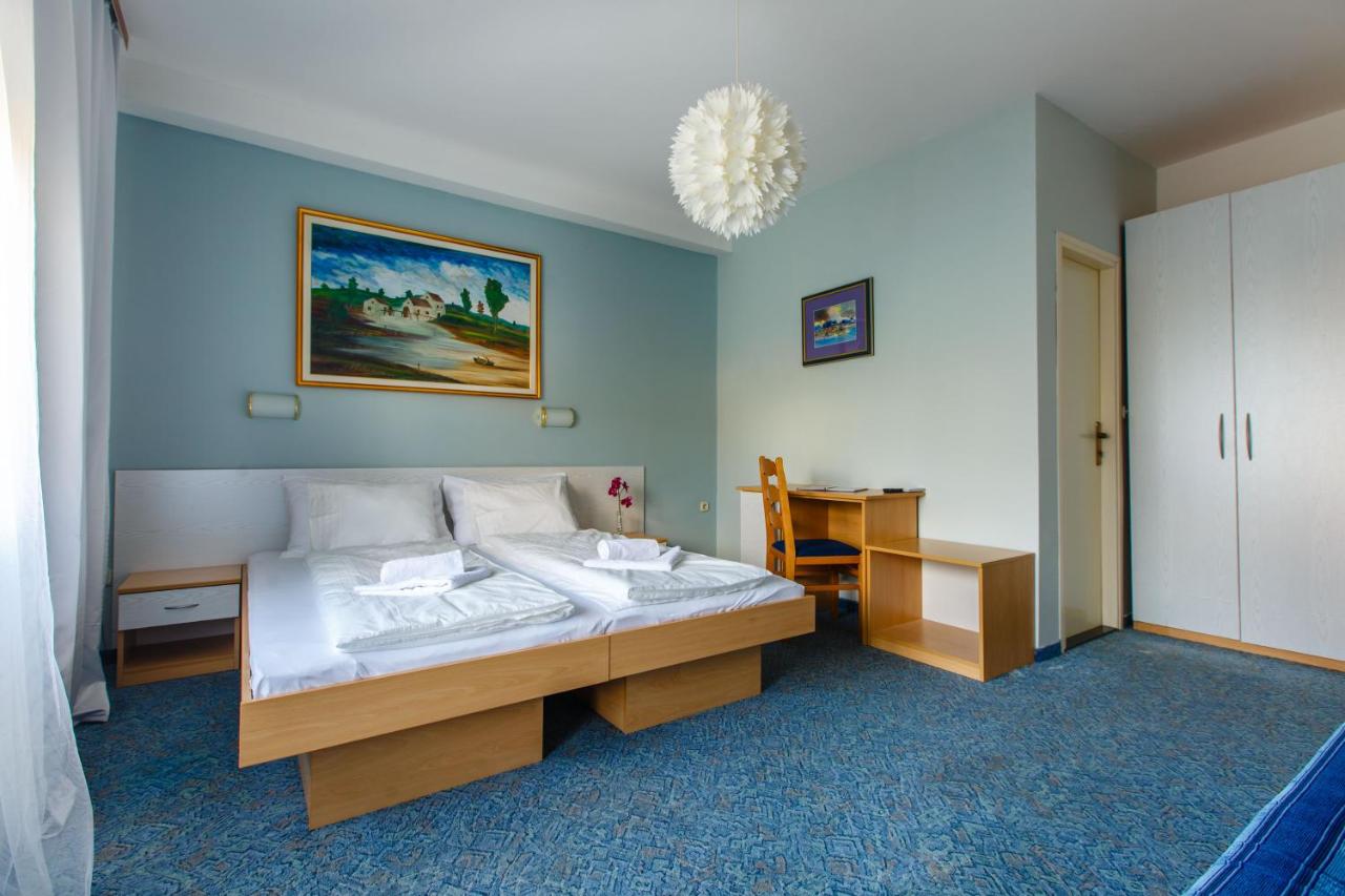 Deluxe Double or Twin Room with Balcony