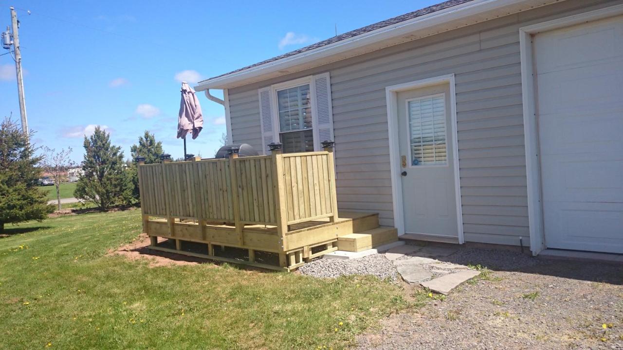 Bluewaters Retreat Bachelor Unit - Bed and Breakfast