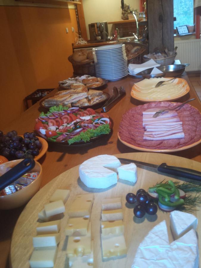 Penzion Jiřičná - Ferienwohnung Jiřičná