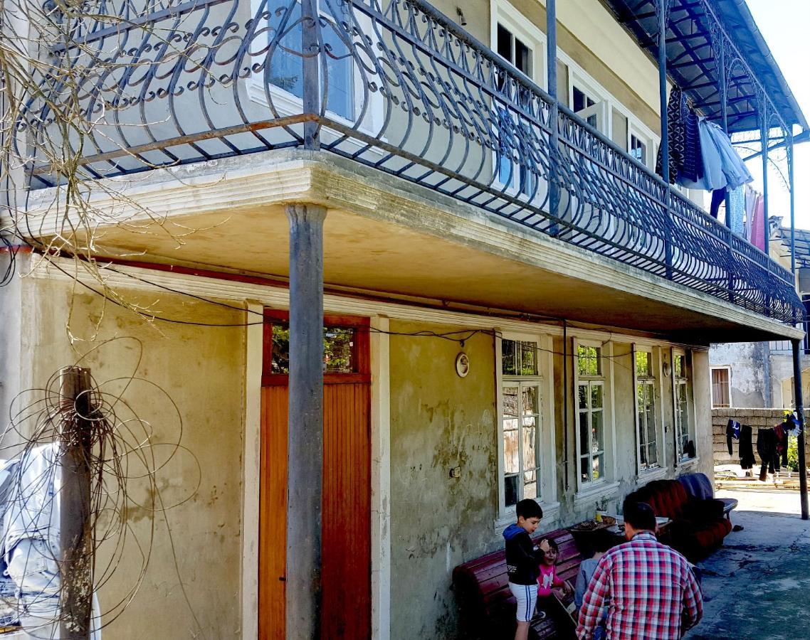 Medea's Guest House - B&B
