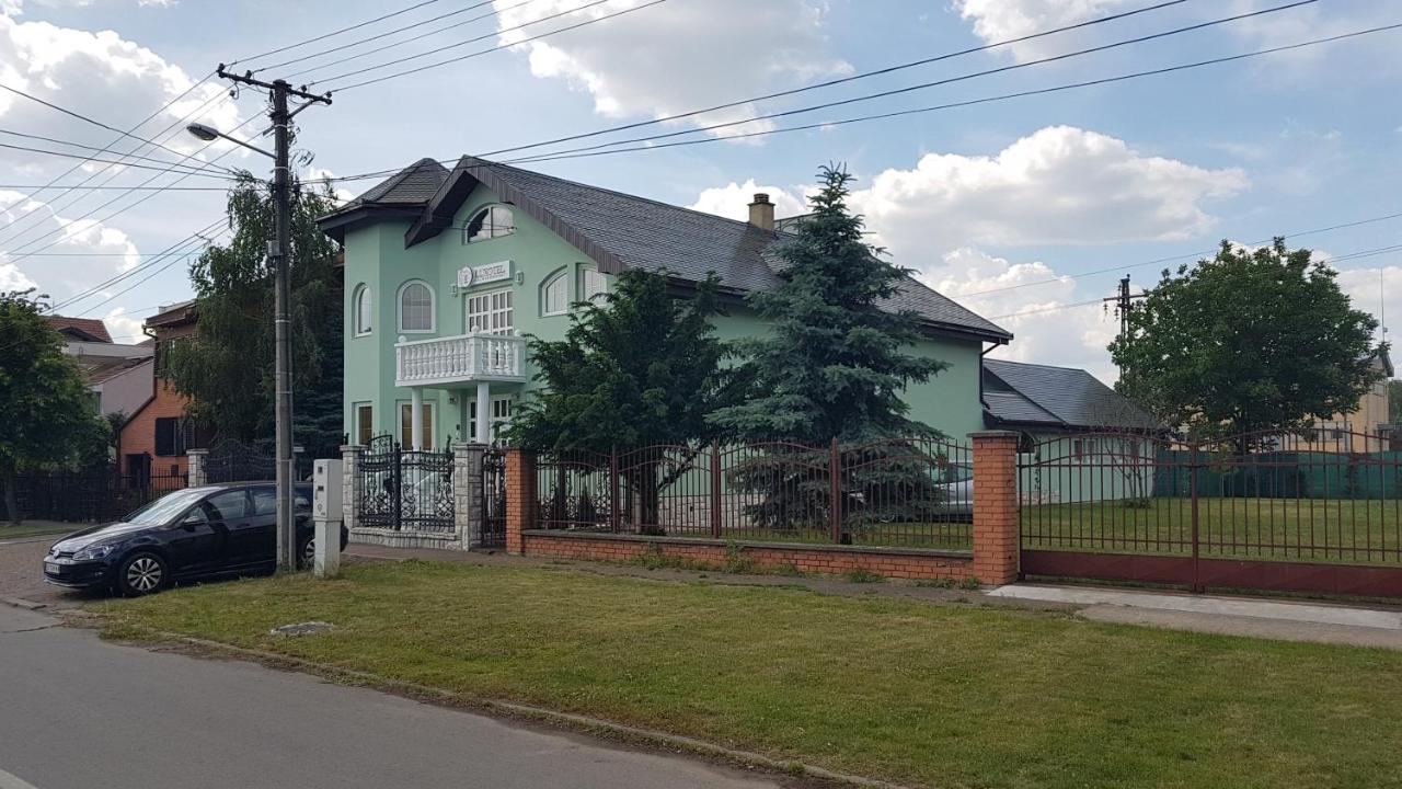 Guest House Luxotel - B&B Zrenjanin