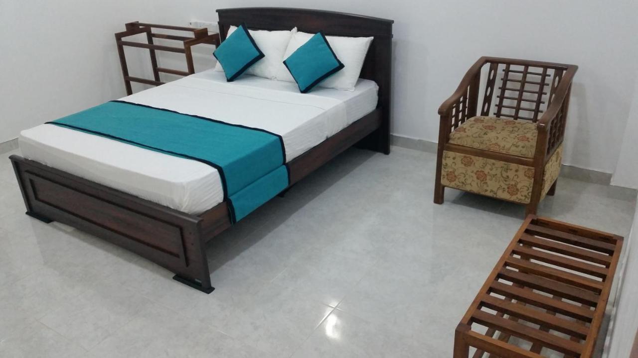 Chambre Double Deluxe - Climatisation et Eau Chaude 