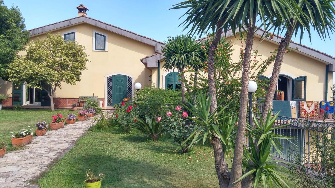 La Casa del Melograno - Chambres d’hôtes Santa Venerina