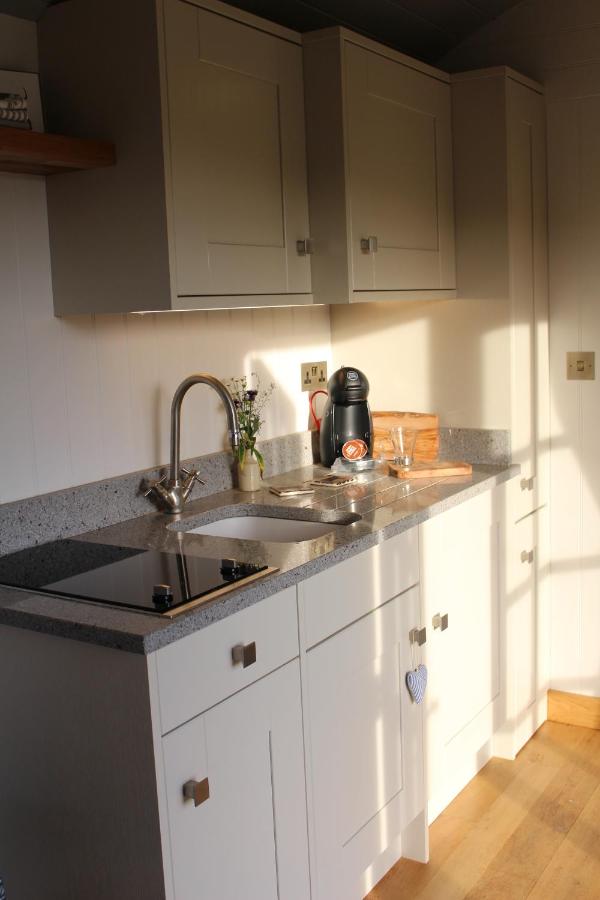Superior Shepherd's Hut - Jacob - Dog Friendly