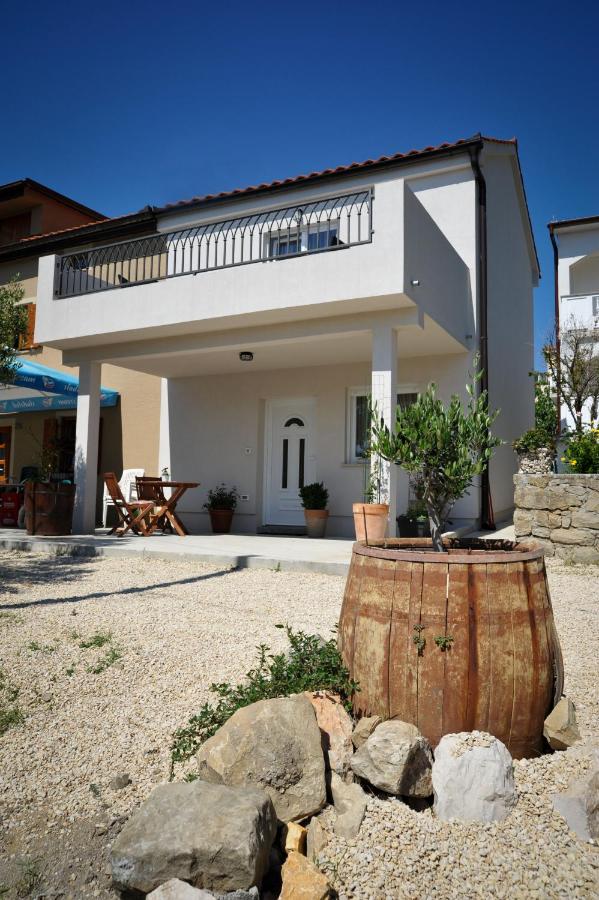 APP Rab Banjol 217 - B&B