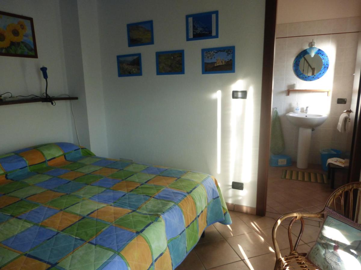 Double or Twin Room with Mountain View