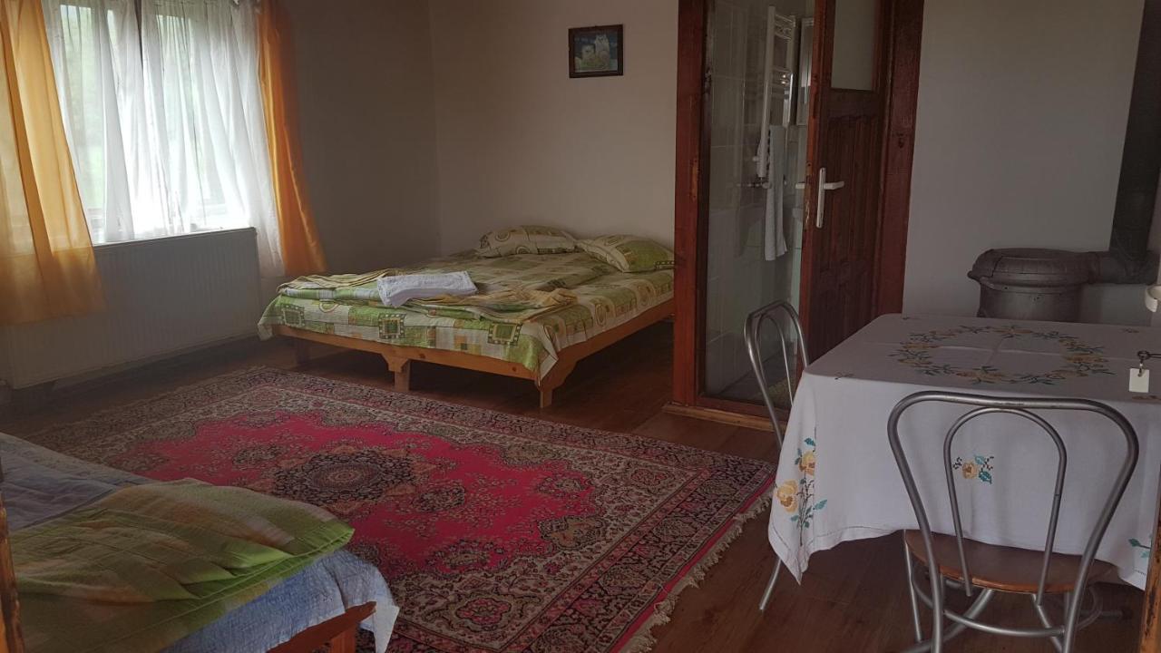 Doppel- oder Zweibettzimmer