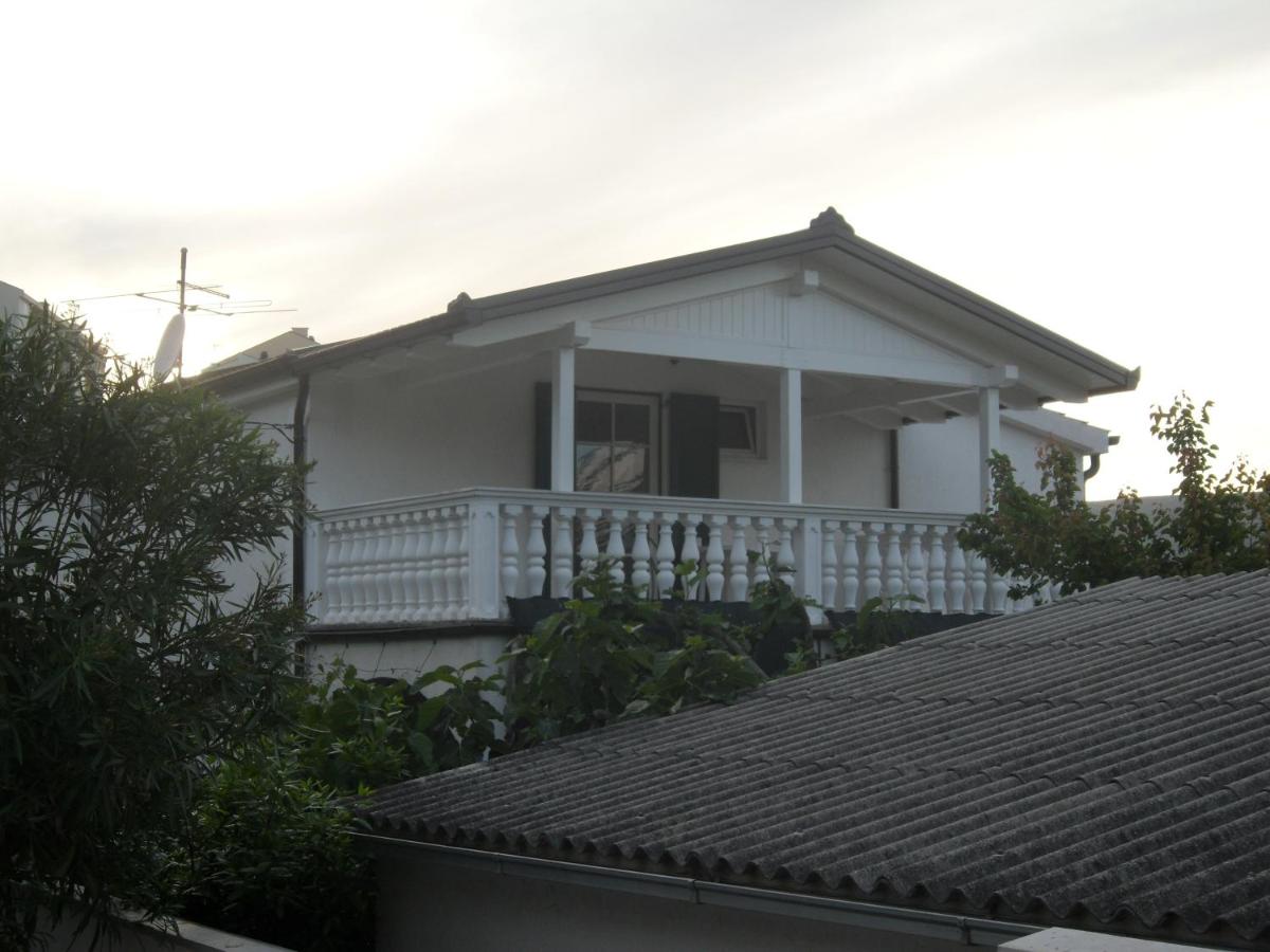 Apartment mit Terrasse