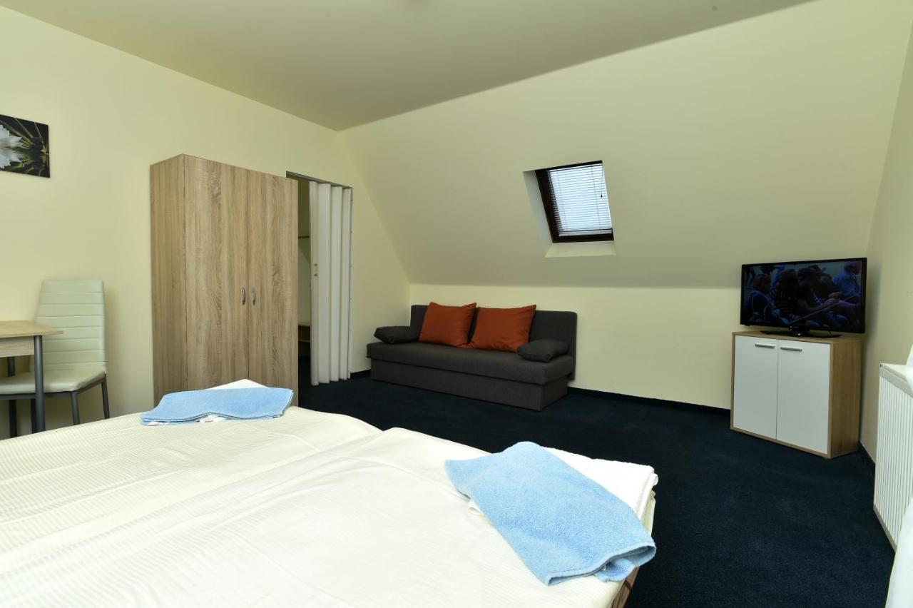 Hotel U Jezírka