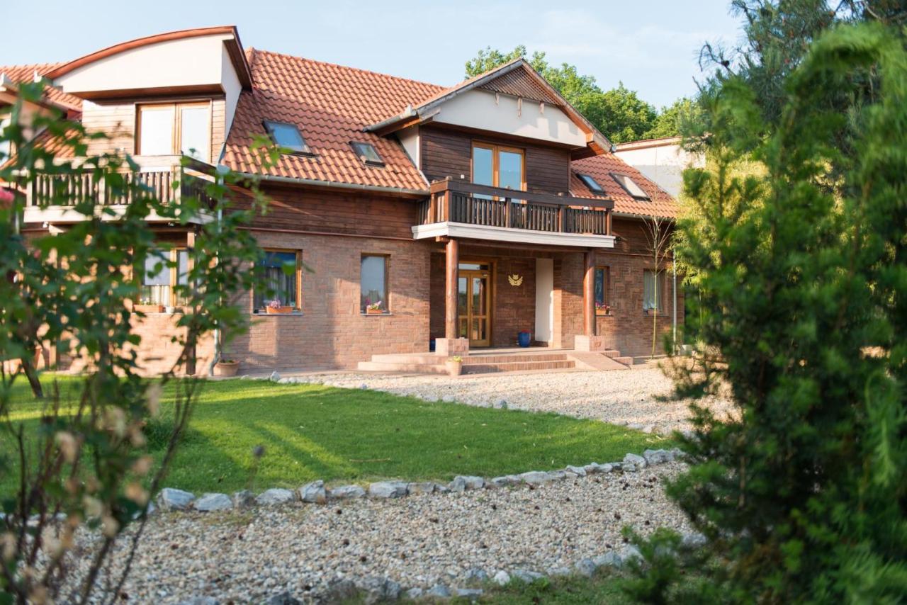 OwlCastle-Bagolyvár - B&B
